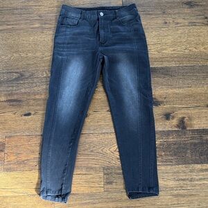 HALARA Black Women's Ankle Jeans